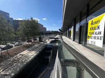 MAX SEOS'TAN İMGA PORTALL ÇARŞI İÇİNDE ASINIFI DÜKKAN MAĞAZALAR