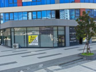 MAX SEOS'TAN İMGA PORTALL ÇARŞI İÇİNDE ASINIFI DÜKKAN MAĞAZALAR